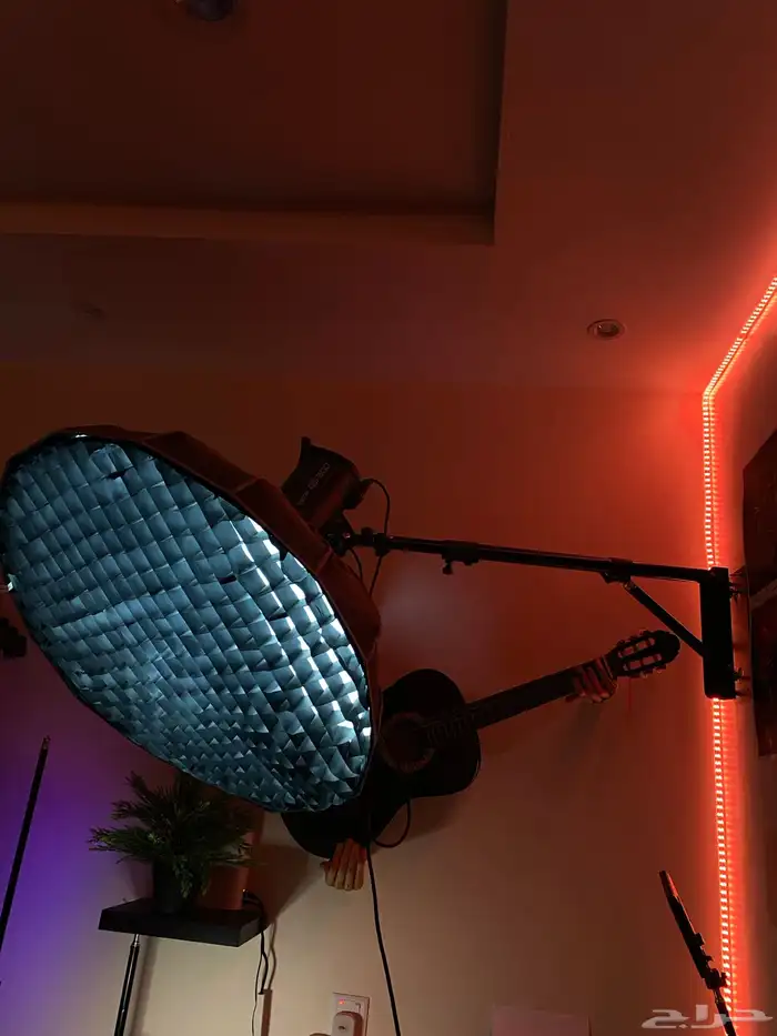 معدات لصناع المحتوى   كانون D250 5