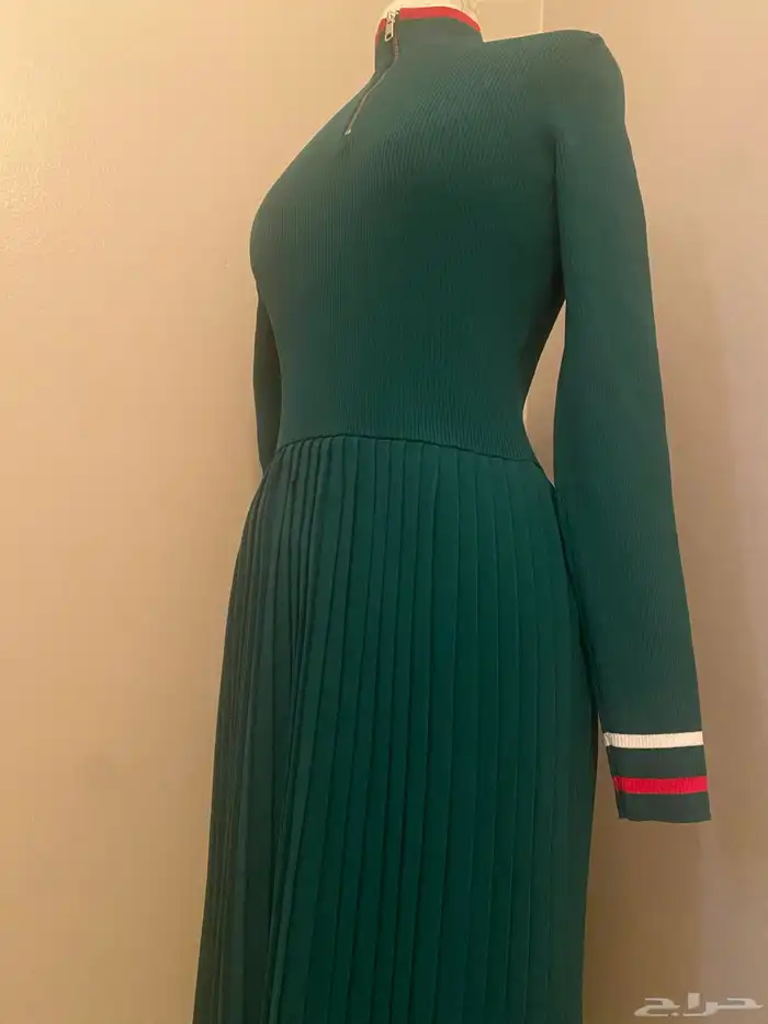 فستان تومي جدا انيق بسعر مناسب 1