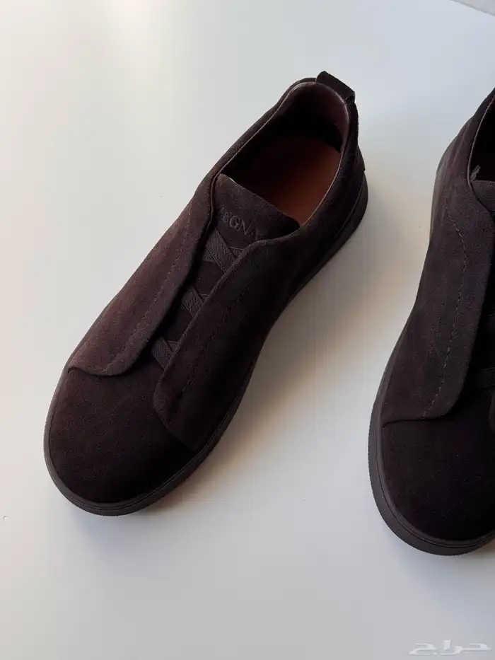 شوزات وملابس رجالي 41