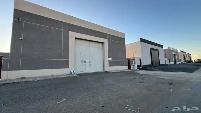 مستودعات للإيجار حى الرحاب بجانب طريق الأمير نايف 4