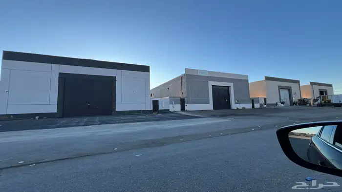 مستودعات للإيجار حى الرحاب بجانب طريق الأمير نايف 0