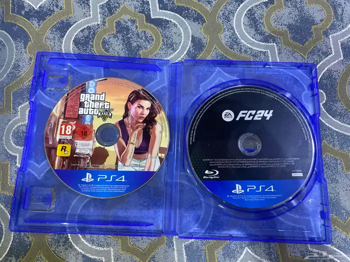 للبيع شريط فيفا 24 وكذالك شريط قراند عالشرط 0