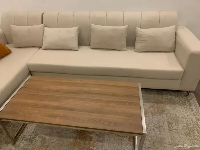 طقم كنب حرف L مع مفرشة وطاولة 1