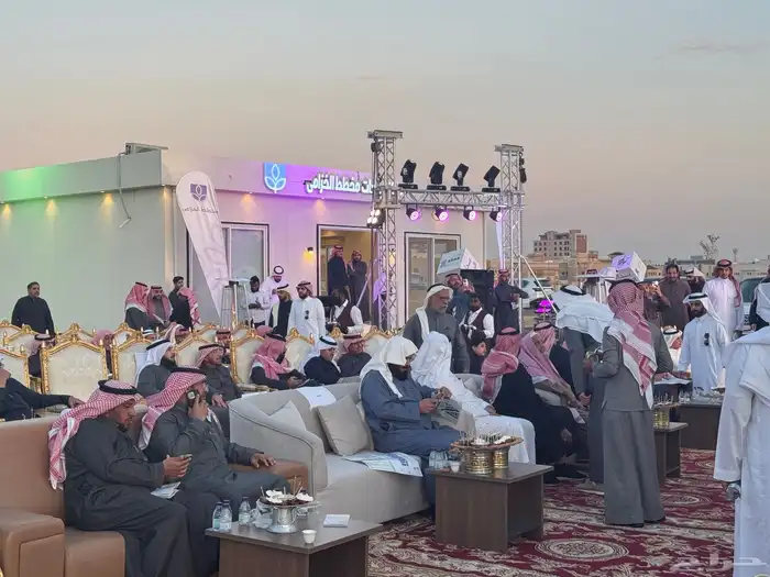 تنظيم معارض واحتفالات ومناسبات وتنظيم مزادات وتصوير 13