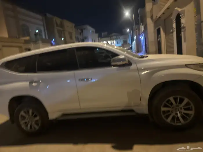 جيب ميتسوبيشي مونتيرو 2