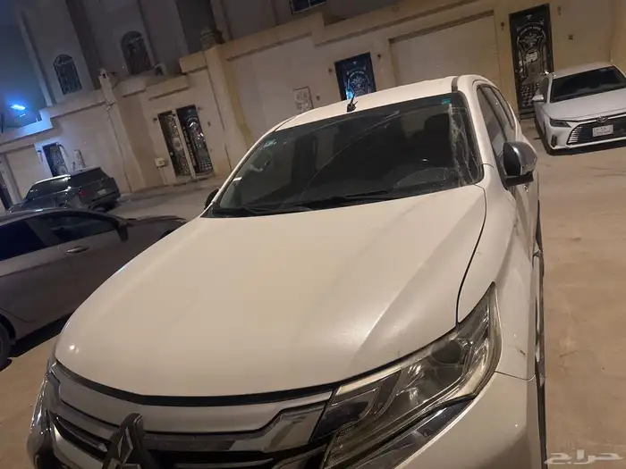 جيب ميتسوبيشي مونتيرو 1