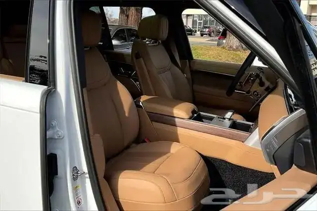 Range Rover P400 SE 2025 13