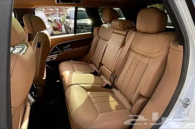 Range Rover P400 SE 2025 16