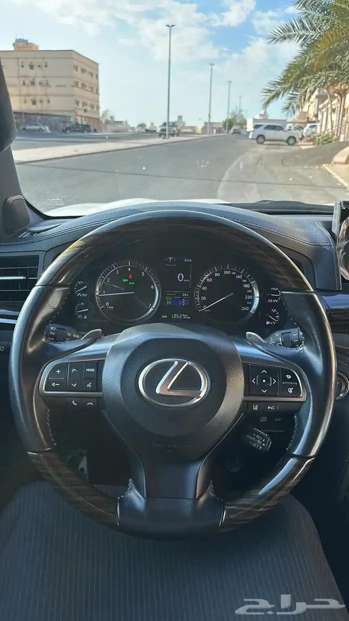 لكزس LX 570 فل كامل 2019 19