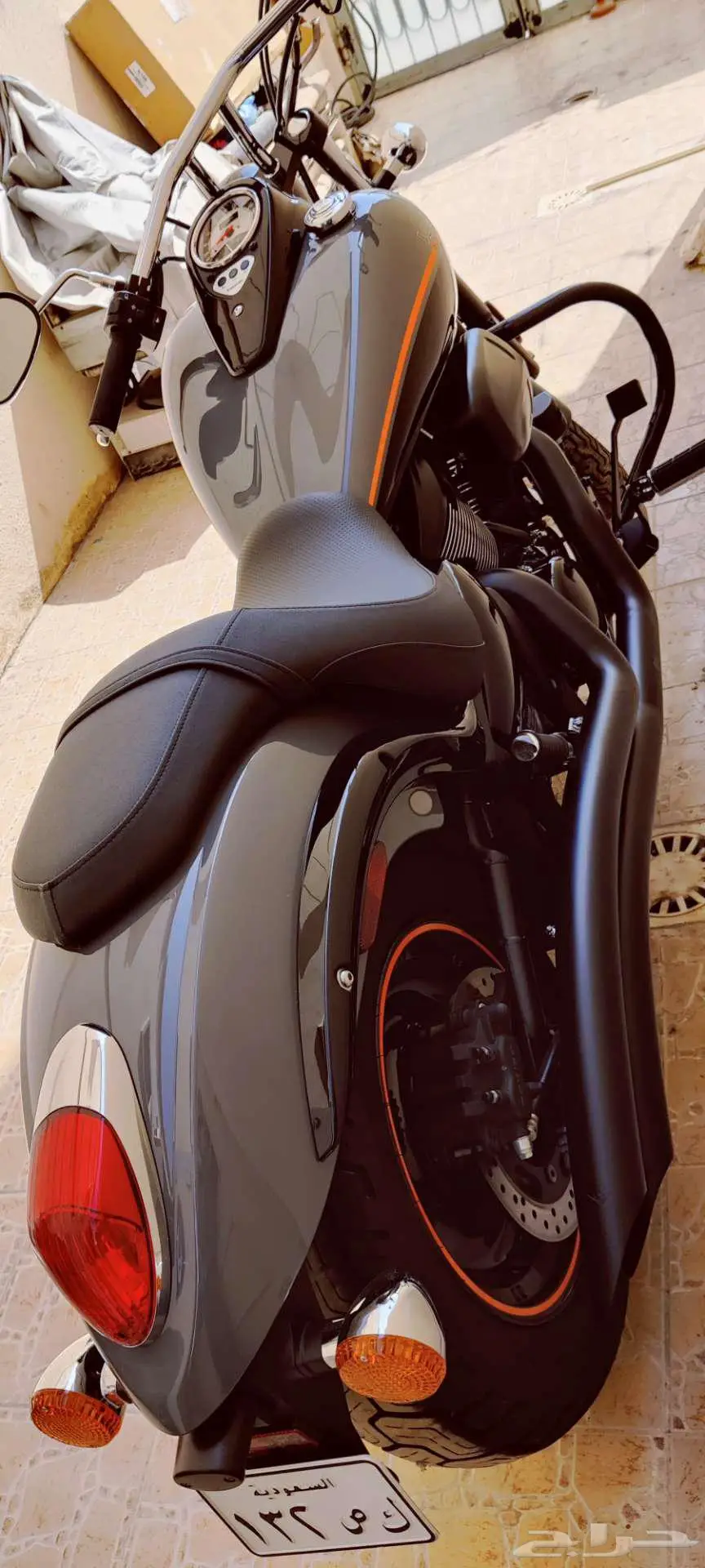 مخزن kawasaki vulcan 900 custom 4