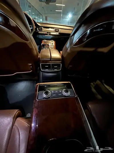 2014 اودي A8 11