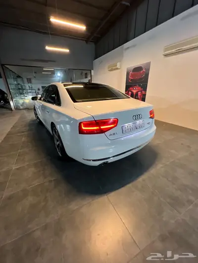 2014 اودي A8 24