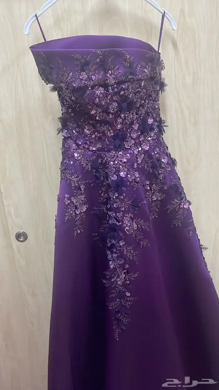 فستان للبيع ب 600 قابل لتفاوض 0