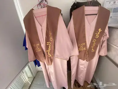 ملابس 37