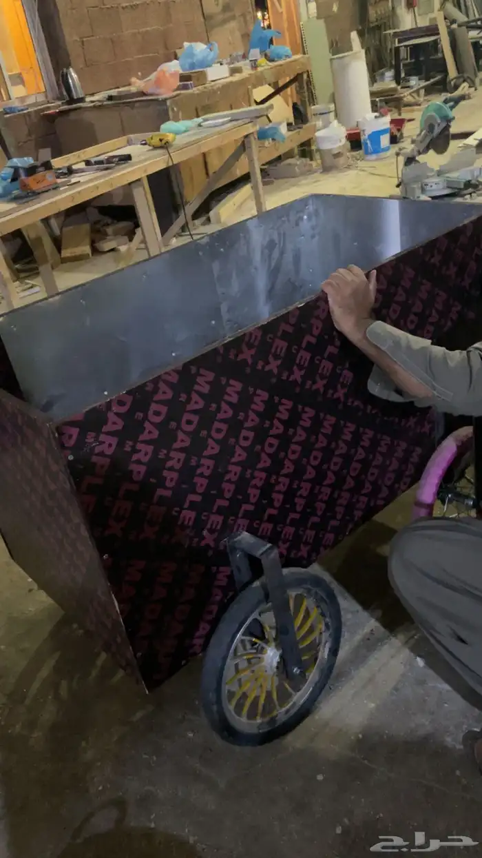 عربية اطعمه مكولات مع كفرات 2