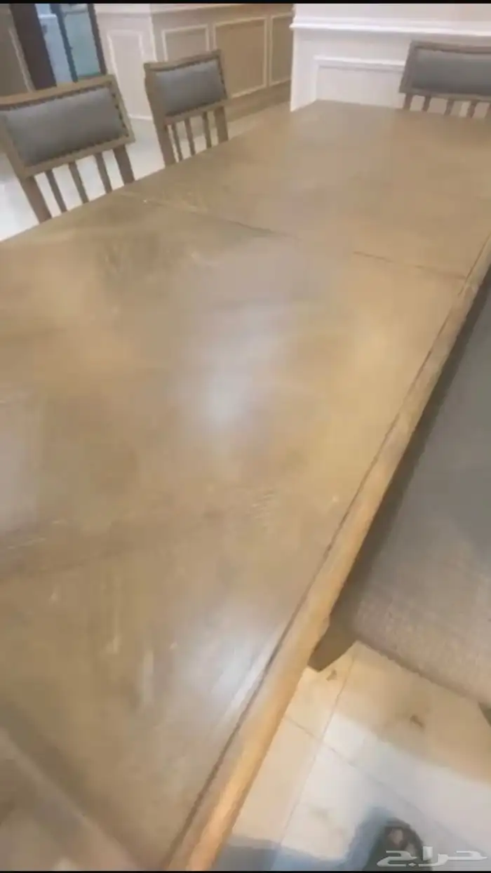 طاولة طعام من أشلي شبه جديدة 4