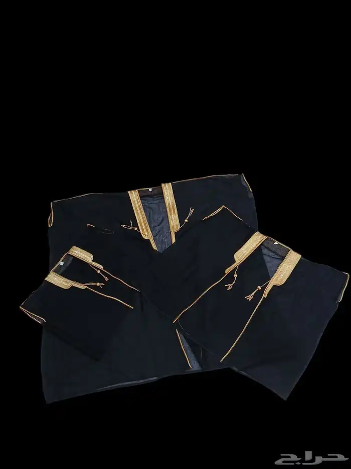 (أقل سعر45ريال) بشت شبابي و ولادي و مواليد 4