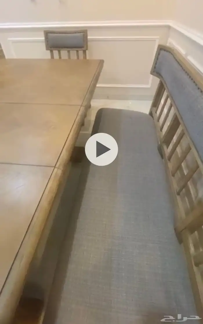 طاولة طعام من أشلي شبه جديدة 5