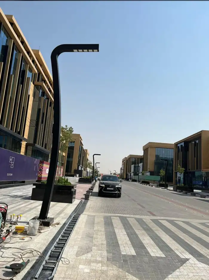 اعمدة انارة وقواعد خرسانيه 40