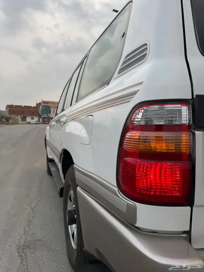 لاندركروزر VXR 99 فل كامل تم البيع 8