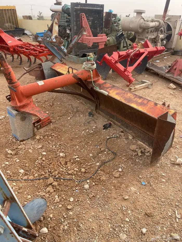 مساح وفجاج حراثه نظيفه جدا 0