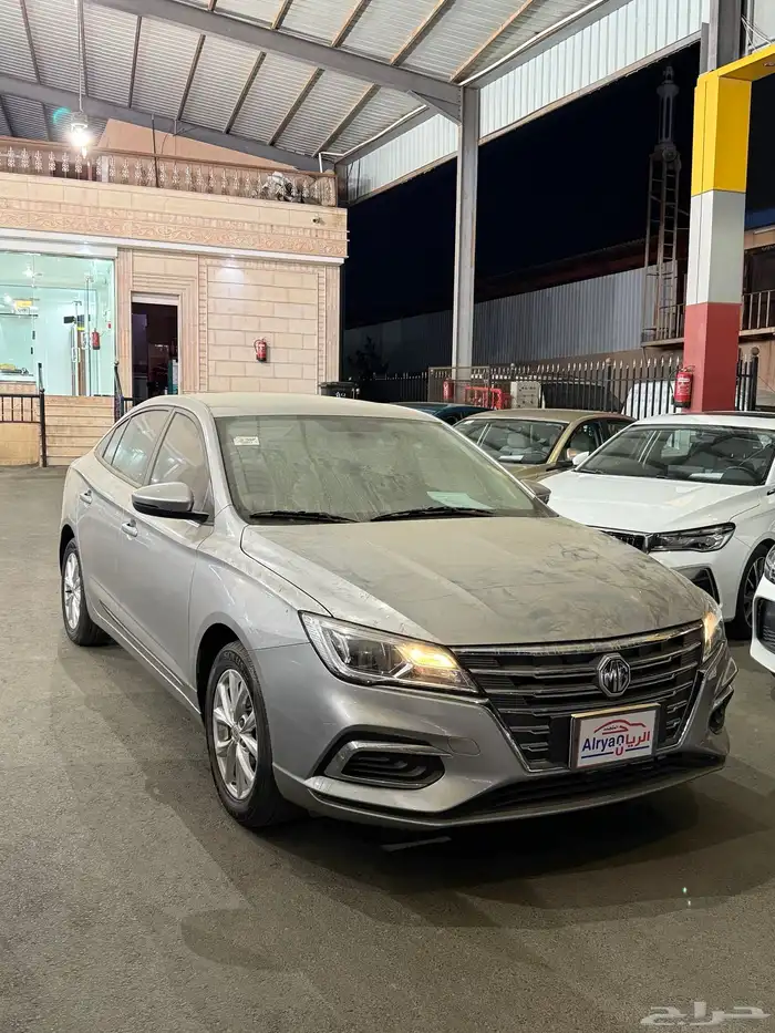 ام جي MG5 2024 1