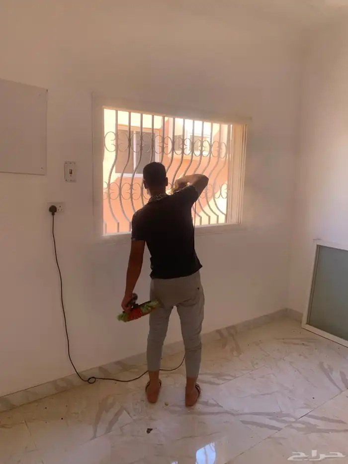 نظافه مجموعه حلول للنظافه العامه تبوك وحولها 43