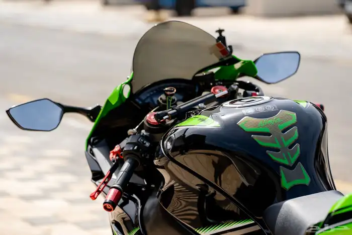 دباب بكوازاكي نينجا 1000- ZX10R أخضر 2016 قوة وأداء رياضي 10