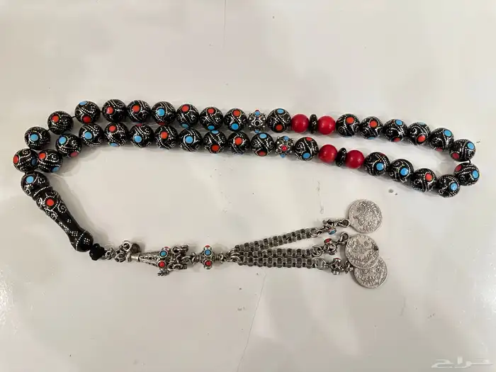 سبحة يسر مطعمة فضة ومرجان احمر 0