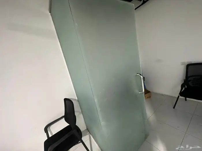 زحاج للبيع 1