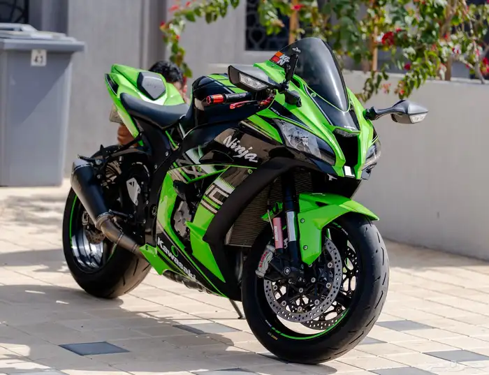 دباب بكوازاكي نينجا 1000- ZX10R أخضر 2016 قوة وأداء رياضي 1