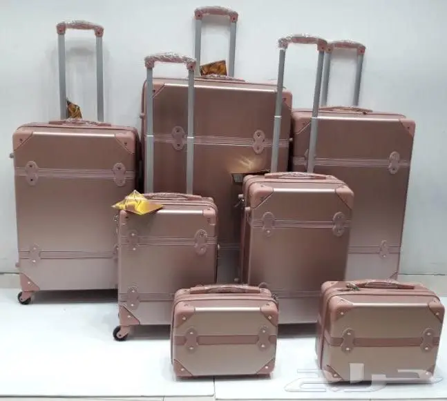 عروض على شنط سفر البيع بالجمله 60
