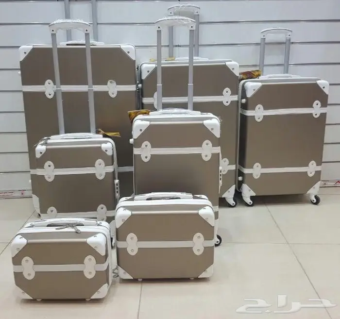عروض على شنط سفر البيع بالجمله 65