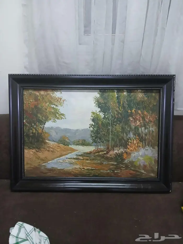 لوحات جداريه فخمه وساعه طاوله وشمعدان 2 وابجوره ومزهريه 3