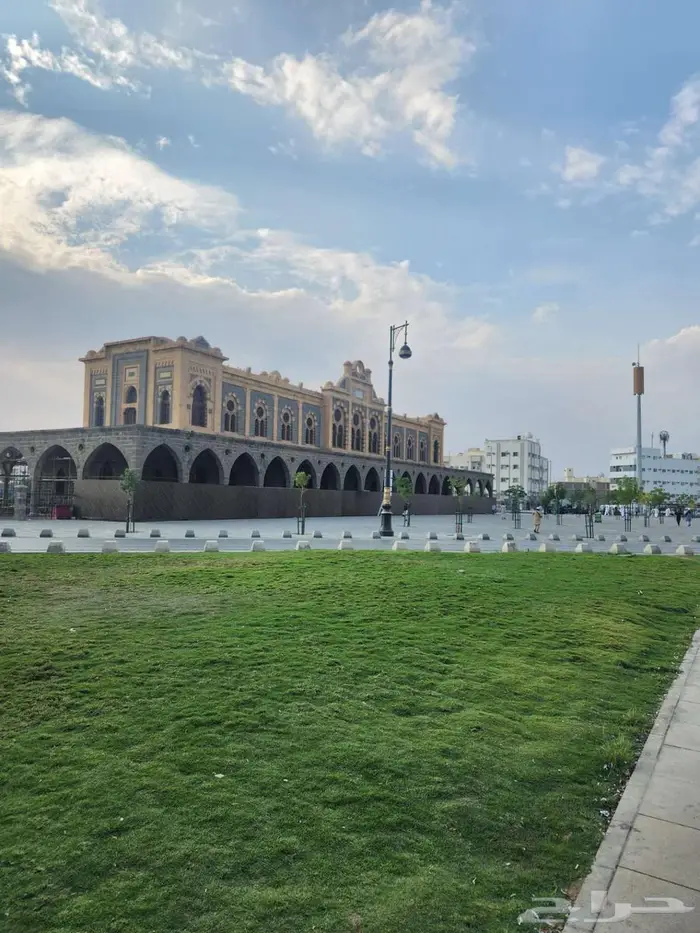 مرشد سياحي بالمدينة Tour Guide 1