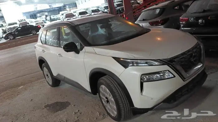 نيسان اكس تريل SV بلس موديل 2025 فتحه بانوراما 0