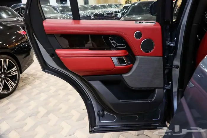 رنج روفر فوج SE V8 موديل 2019 عداد 103 الف كم 9