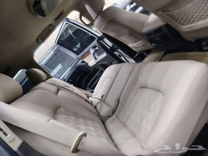 تنجيد المقاعد بأجود الجلود والأقمشة 0