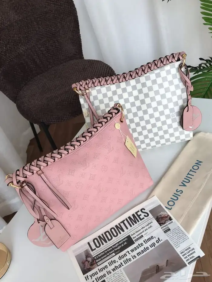 شنط برادا   جيس   كوتش   شانيل توري بورش   مع الملحقات 92