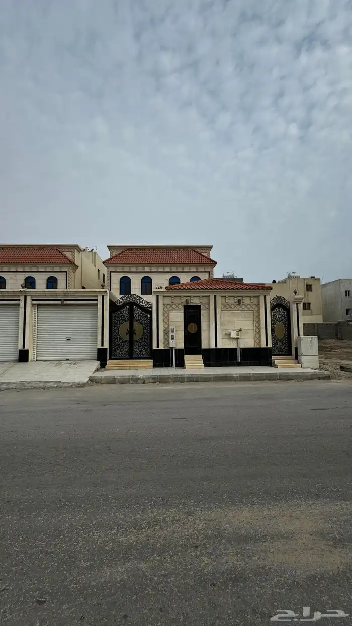 للبيع فيلا في الخبر حي الشراع المساحه 437 2