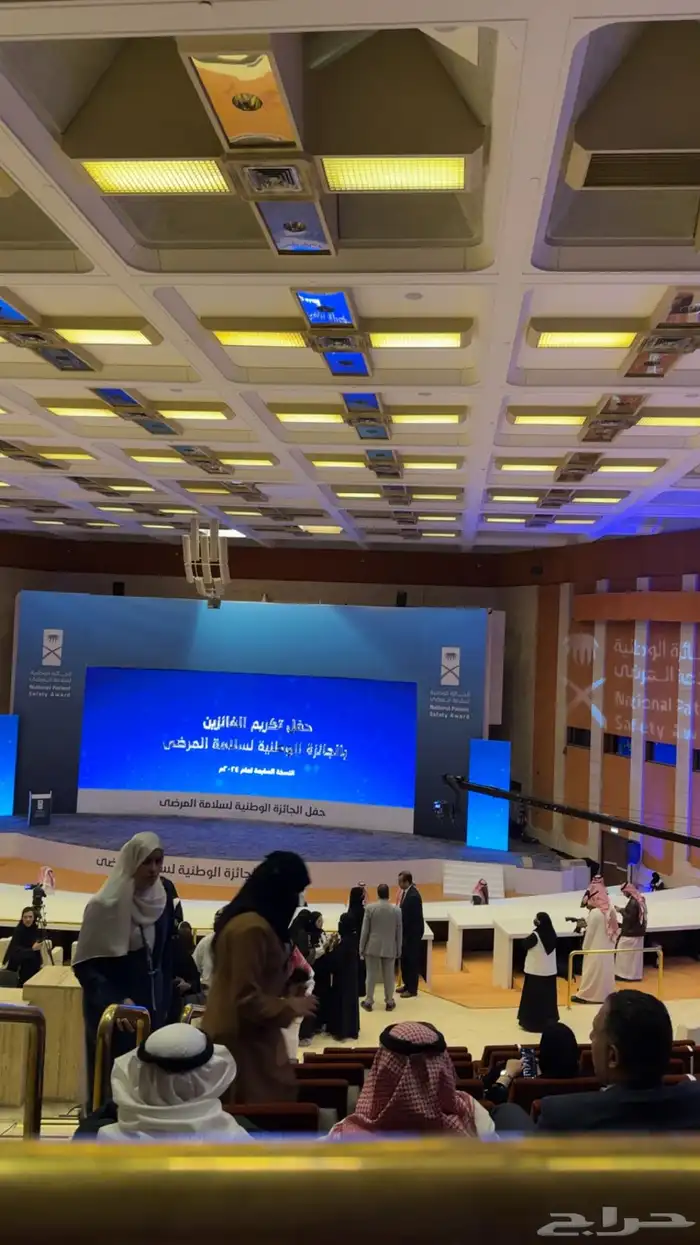 شاشات p2.6 - شاشات p1.9 - اضاءات - سستم صوت 0
