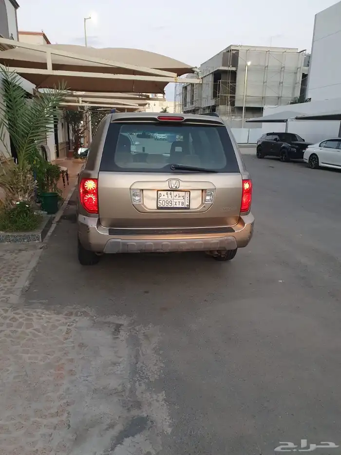 هوندا mrv نظيف للبيع 3