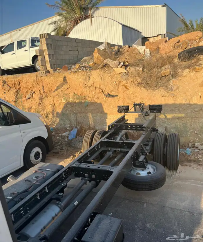 ايسوزو دنه 2024 شاص طويل قصير 4 طن 2