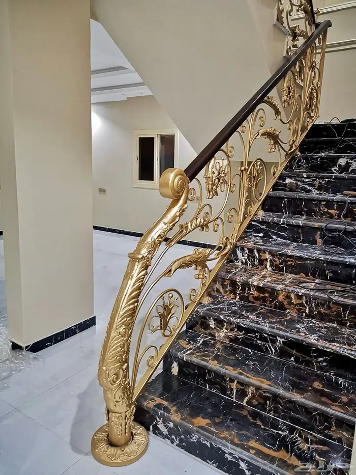 حداد في جده ابواب حديد شبابيك حماية مظلات سلالم دربزين 15