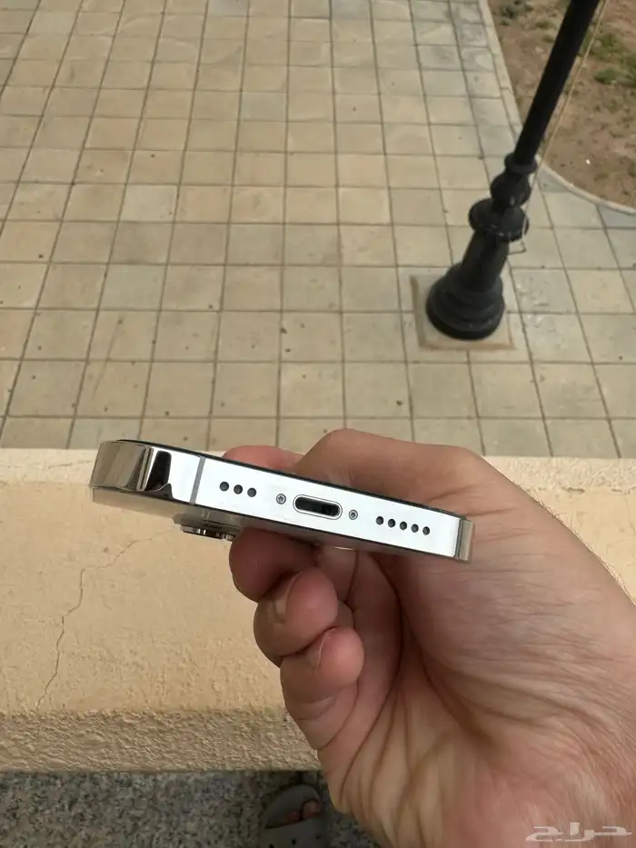 مباع   iPhone 14 pro 256 3