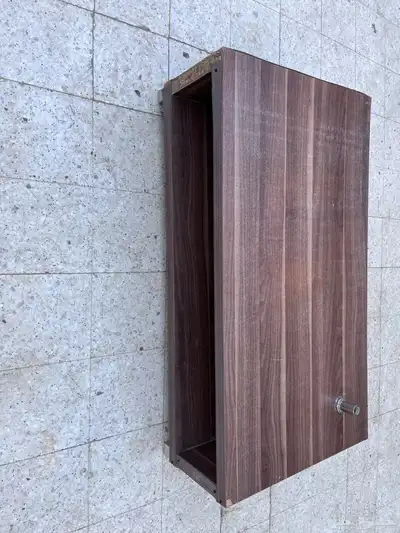 طاولة تلفزيون بتصميم جميل 3