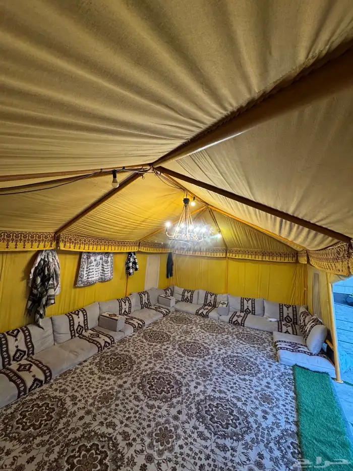 للبيع خيمة ( هيكل ) ضد المطر استخدام قليل جدا 1