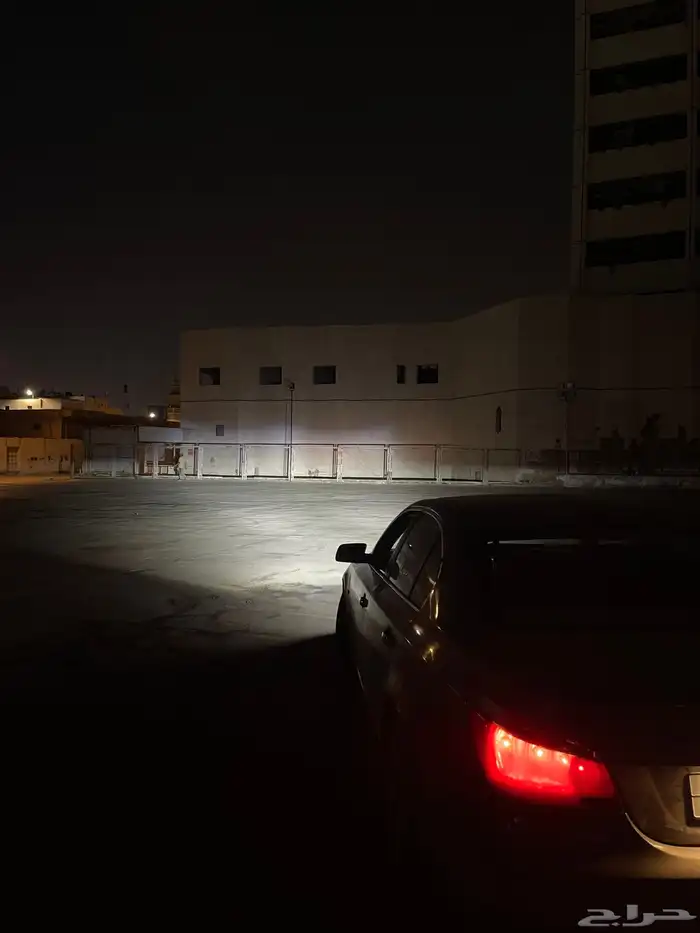 عدسات اماميه( BMW بي ام 525 )2006 4