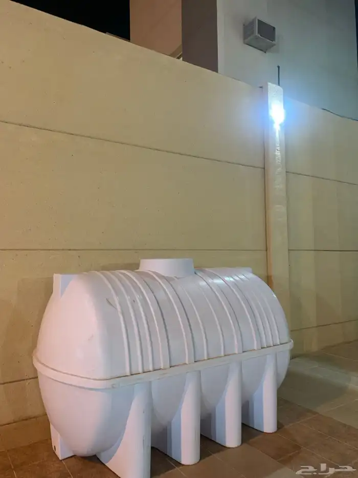 تنك كبير للبيع عالسوم نظيف ماجاه شي عندي بركه ماء وماحتاجه 1