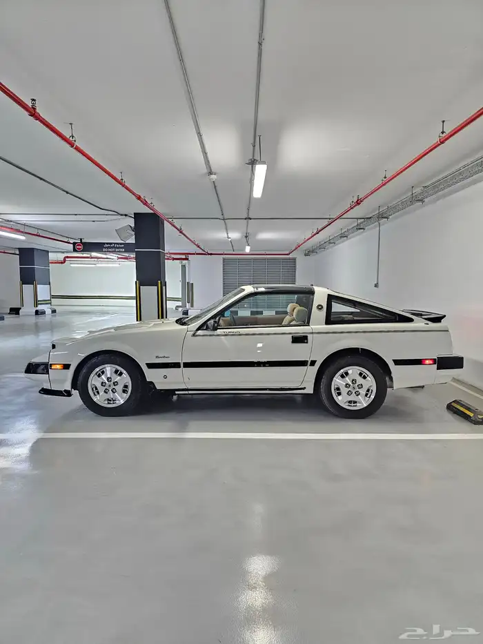 نيسان ZX300 Turbo 1984 7